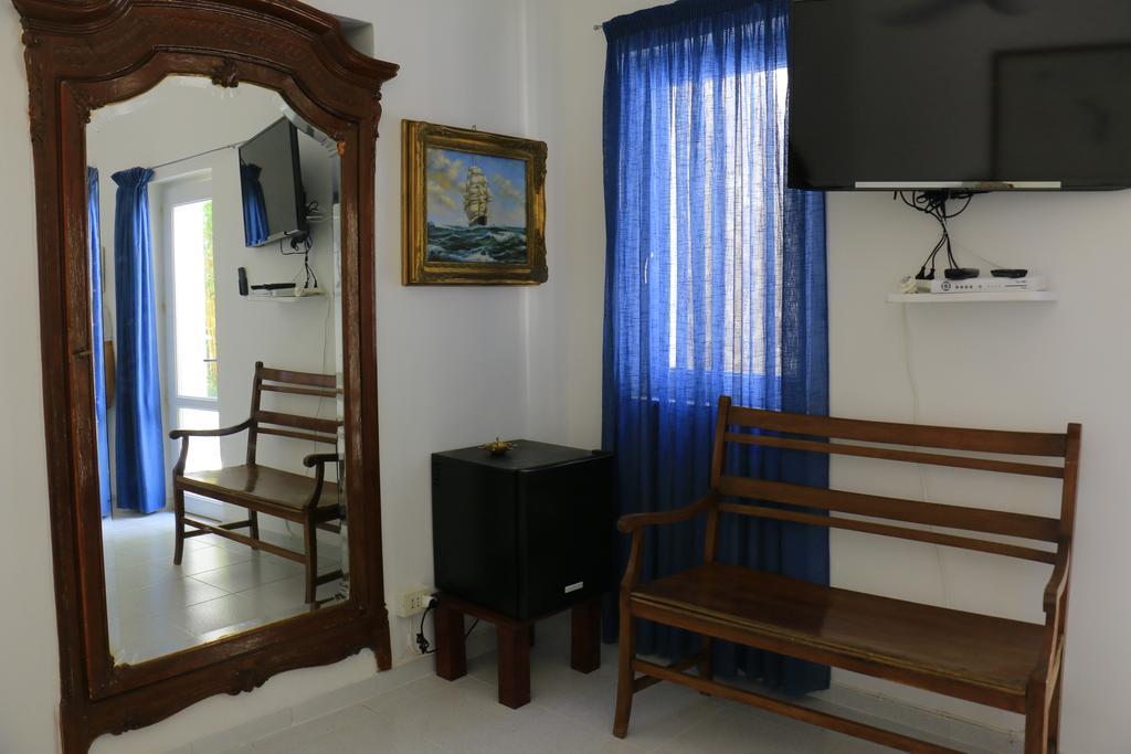 Cala Cavone Guest House Πόντσα Εξωτερικό φωτογραφία