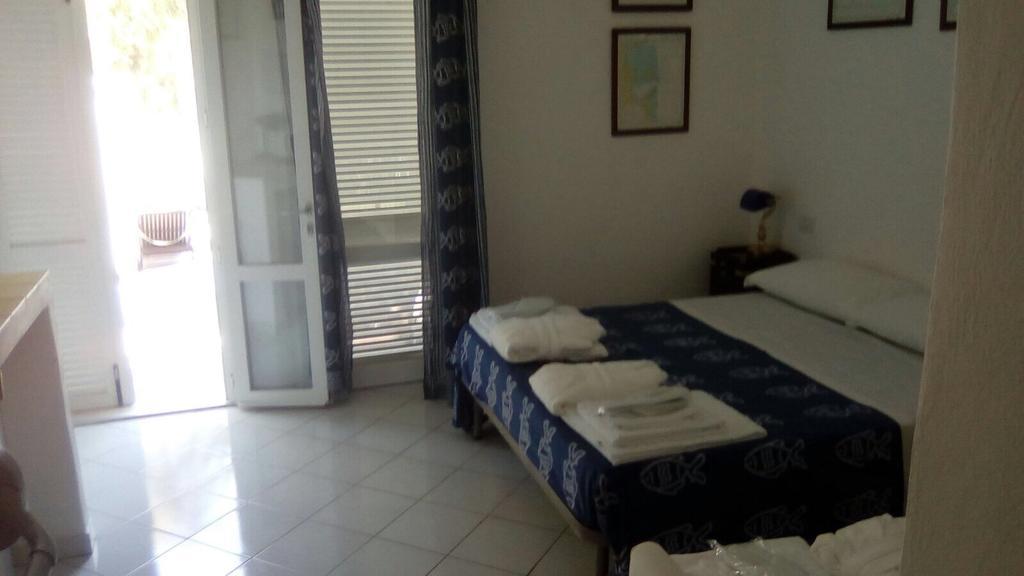 Cala Cavone Guest House Πόντσα Εξωτερικό φωτογραφία